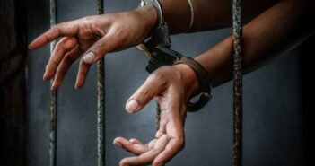 சென்னை: வசதி வாரியத்தில் வீடு வாங்கித் தருவதாகக் கூறி ரூ.18 லட்சம் மோசடி; போலி ரசீது கொடுத்தவர் கைது | Chennai: Man arrested for defrauding Rs.18 lakhs by for house