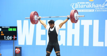 “தோல்விகள் தொடர்ந்துகொண்டே இருந்தது; ஆனால்..” – பளு தூக்கும் போட்டியில் 3 தங்கம் வென்ற வேலூர் வீரர் |Weightlifter Interview About His Journey