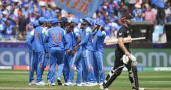 சுழலுக்கு கட்டுப்பட்ட நியூஸி. – இந்தியாவுக்கு 252 ரன்கள் இலக்கு | சாம்பியன்ஸ் டிராபி ஃபைனல் | team India spinners restricts New Zealand for 251 runs in Champions Trophy Final