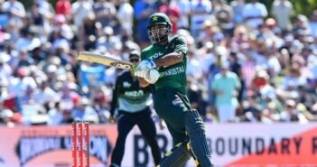 2-வது டி 20 போட்டியிலும் பாக். தோல்வி | New Zealand thrash Pakistan again to go 2-0 up in T20 cricket series
