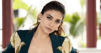 Keerthy Suresh: 'நெஞ்சமே நெஞ்சமே கொஞ்சியே சொல்லுதே' – நடிகை கீர்த்தி சுரேஷின் க்ளிக்ஸ் | Photo Album