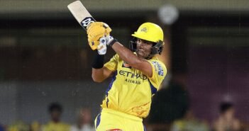 Dhoni: “தோனிக்காக விட்டுக்கொடுப்பேன் என ரசிகர்கள் நம்பினர்; ஆனா…” – வின்னிங் ஷாட் குறித்து ரச்சின்