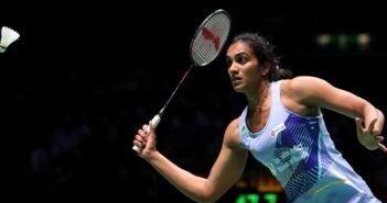 ஹாங் காங் ஓபன் பாட்மிண்டன்: முதல் சுற்றில் பி.வி.சிந்து தோல்வி | pv sindhu lost in first round of hong kong open badminton