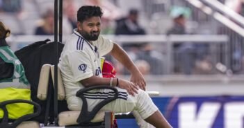 ரிஷப் பண்ட் என்ன செய்கிறார்? எப்போது திரும்புவார்? – பின்னணி தகவல் | when team india wicket keeper Rishabh Pant will return back to play