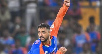 ‘பவர்பிளே ஓவர்களில் விக்கெட் வீழ்த்துவது மட்டுமே குறிக்கோள்’ – வருண் சக்ரவர்த்தி பகிர்வு | taking wickets in powerplay is aim says team india Varun Chakravarthy