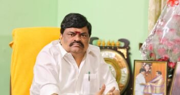 `எம்.ஜி.ஆர் படத்தை பயன்படுத்தும் அருகதை அதிமுக-வைத் தவிர யாருக்கும் இல்லை’ – ராஜேந்திர பாலாஜி