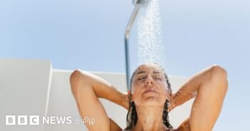 வெந்நீர் – குளிர்ந்த நீர் ஆகிய இரண்டில் குளிக்க எது சிறந்தது? தோல், முடியில் என்ன நடக்கும்?