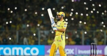 IPL Retentions : ‘ஓய்வை தள்ளிப்போடும் தோனி; அர்ஜூன் டெண்டுல்கரை விடுவிக்கும் மும்பை இந்தியன்ஸ்! ஐ.பி.எல் அப்டேட்ஸ்! |IPL Retentions:Dhoni Delays Retirement; Mumbai Indians Release Arjun Tendulkar – IPL Updates