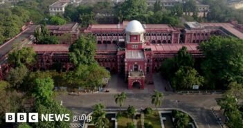 ‘தந்தை போன்றவர் எனக் கூறி தவறு செய்தார்’ : அண்ணா பல்கலைக்கழக பேராசிரியர் மீது மாணவி பாலியல் புகார்