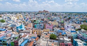 திருச்சி: 'கஞ்சா அடிக்கப் போறீங்களா?' – அதட்டிய இருவர்; விரட்டி விரட்டி வெட்டிய இளைஞர்கள்!