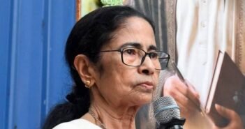 "நான் முதலிலிருந்தே மாணவர்களுடன் தான் நிற்கிறேன்" – மம்தா பானர்ஜி