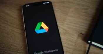 உங்கள் Google ஸ்டோரேஜ் பற்றி நீங்கள் அறியாத 5 அதிர்ச்சியூட்டும் உண்மைகள்: 2026 புதிய விதிகள் | five shocking facts regarding Google storage changes effective 2026